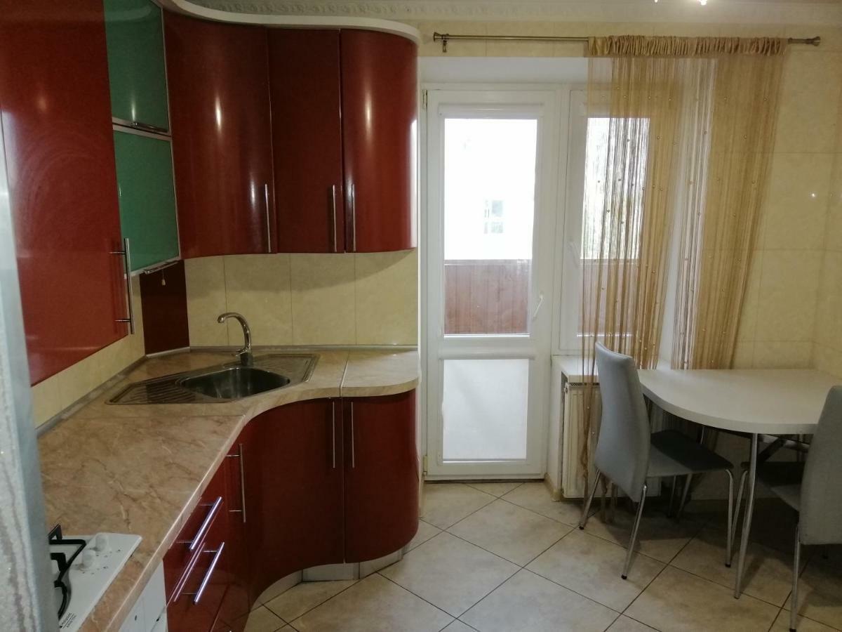 Тихая Квартира В Центре Ковеля Kovel' Exterior photo
